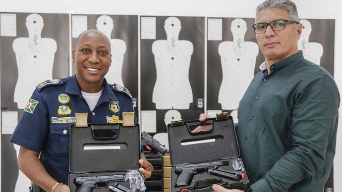  Guarda Municipal recebe novas pistolas