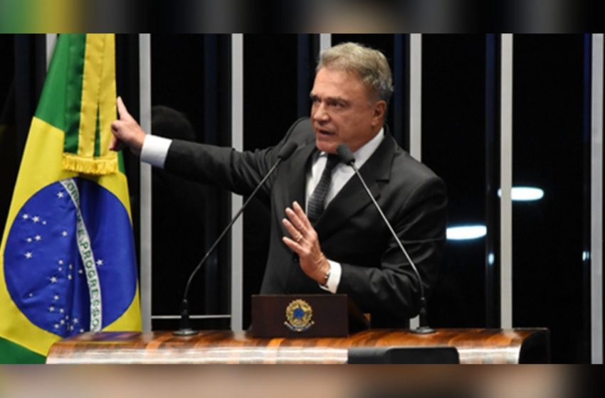  Alvaro Dias vai disputar a reeleição ao Senado