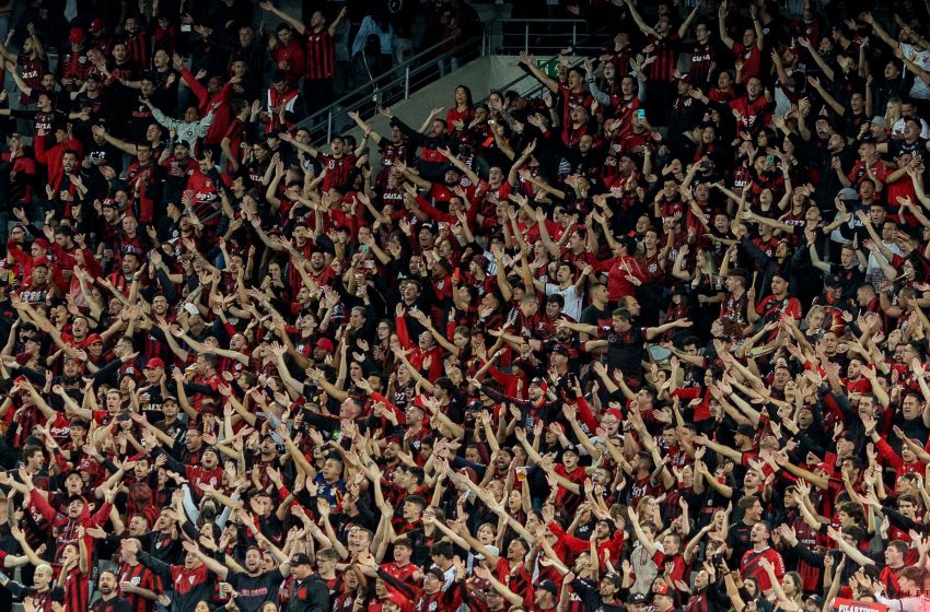Torcidas esgotam ingressos para o jogo entre Athletico e Flamengo