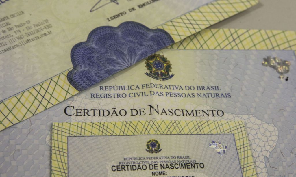 5 mil crianças nascidas em 2024 não têm pai registrado