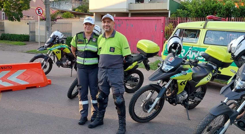  Unido pela profissão, casal comemora Dia do Agente de Trânsito