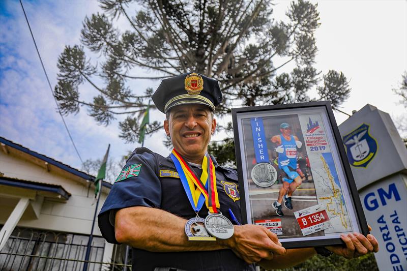  Conheça Guarda que passou Kaká na Maratona de Berlim