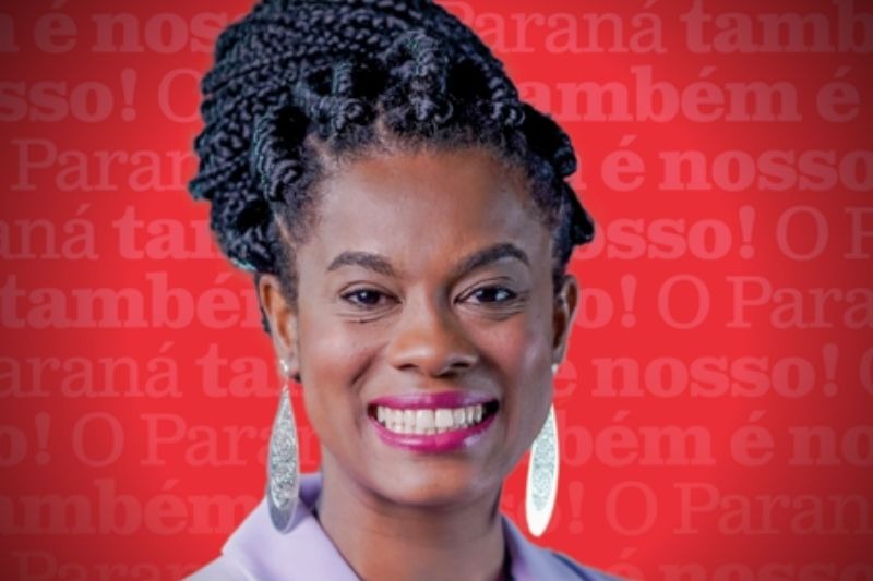  Carol Dartora é a primeira candidata federal negra do Paraná