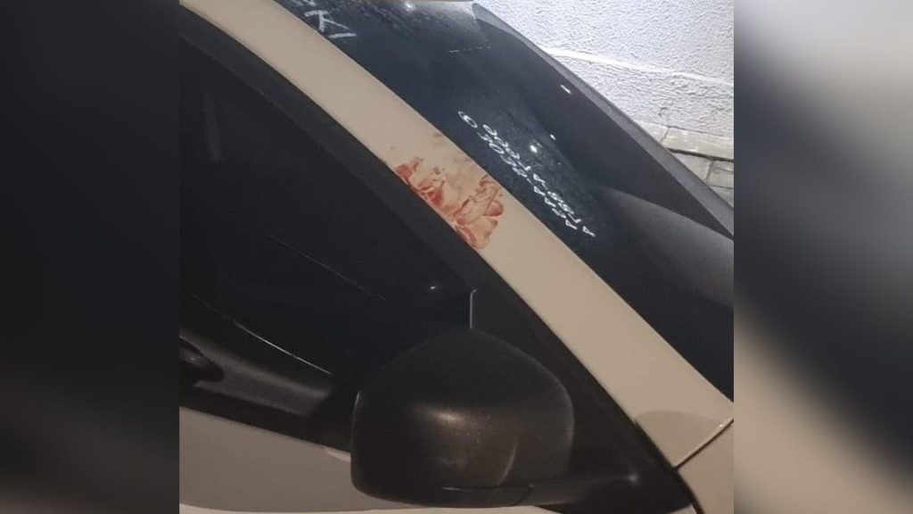 Motorista de app é agredido com golpes de martelo em assalto