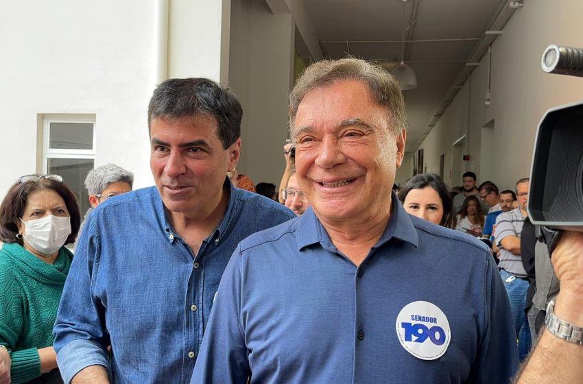  Alvaro Dias vota em Londrina e promete o melhor mandato