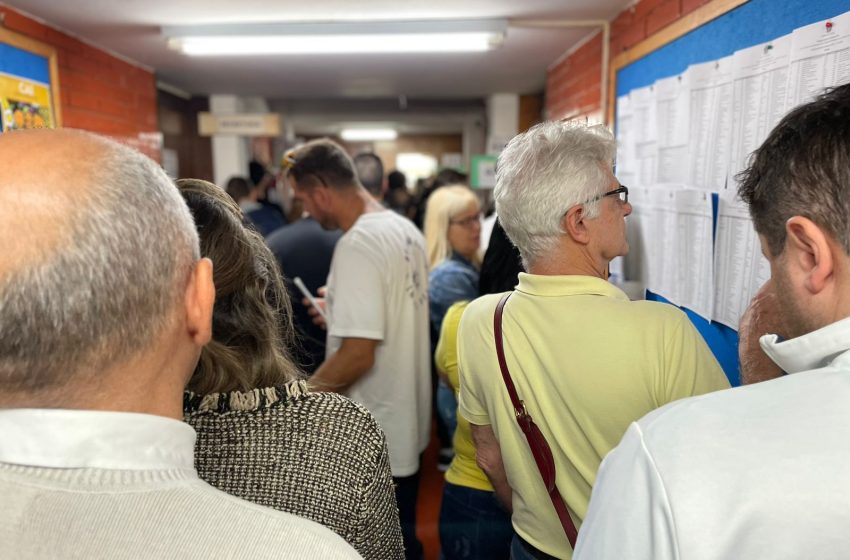  Três cidades do Paraná ainda registram votos
