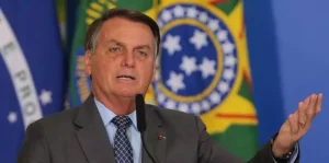 Bolsonaro: guerra e ICMS provocam a alta nos combustíveis