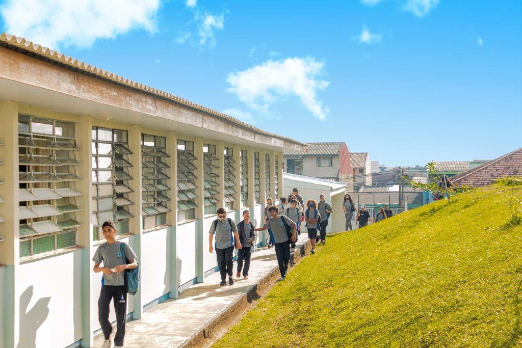 Estão abertas as matrículas para os colégios estaduais do Paraná