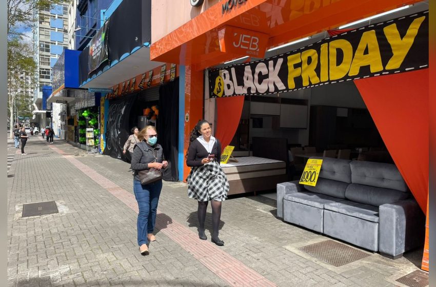  Black Friday movimenta comércio em Curitiba