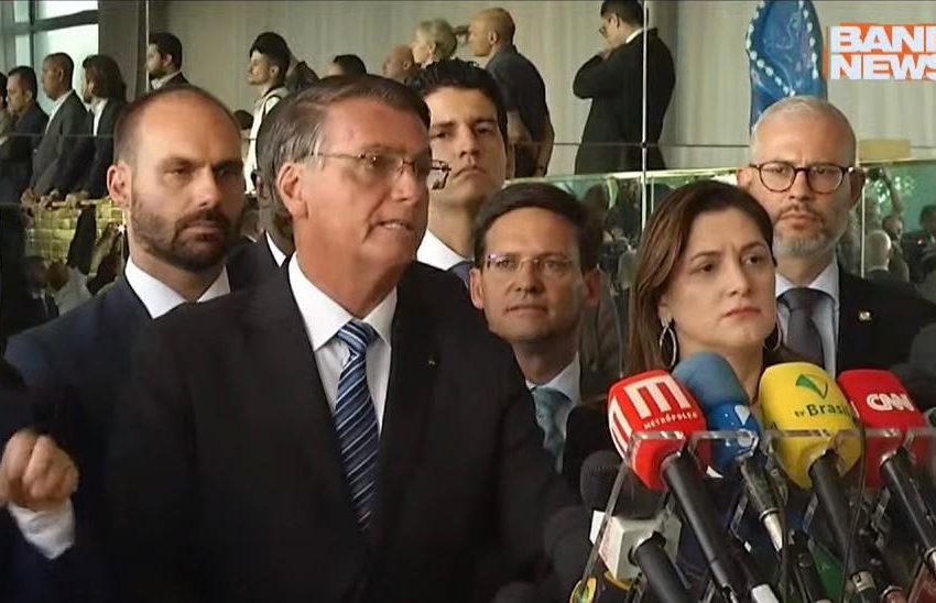 ‘Continuarei cumprindo a constituição’, diz Bolsonaro