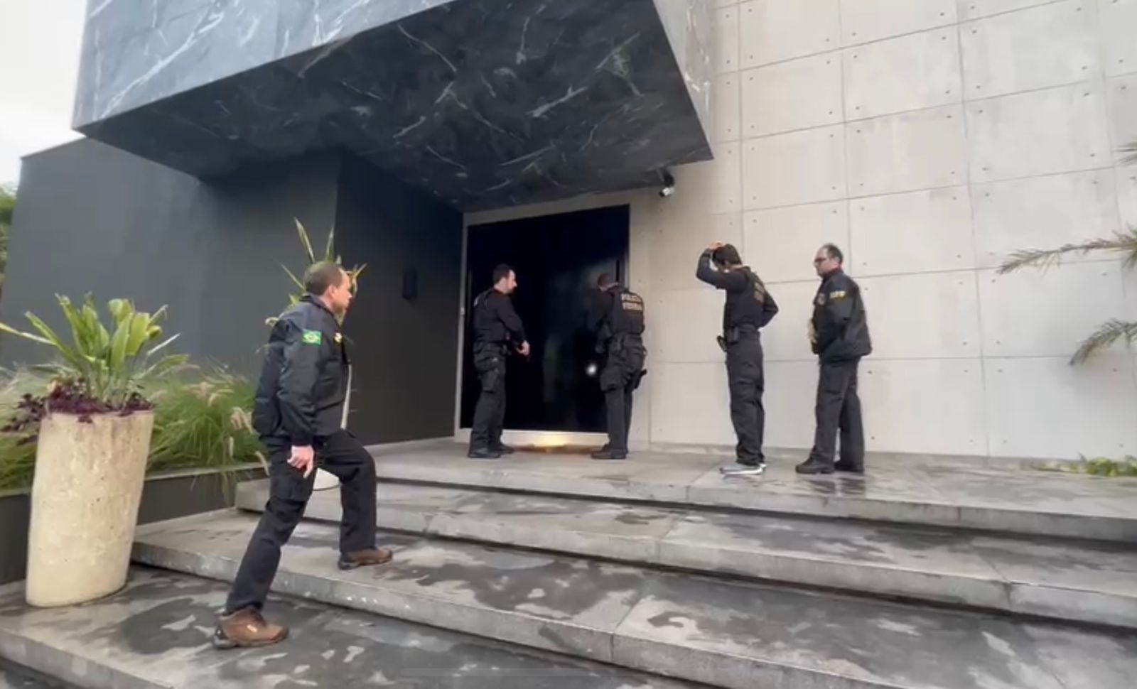 ‘Sheik dos Bitcoins’ é preso em Curitiba