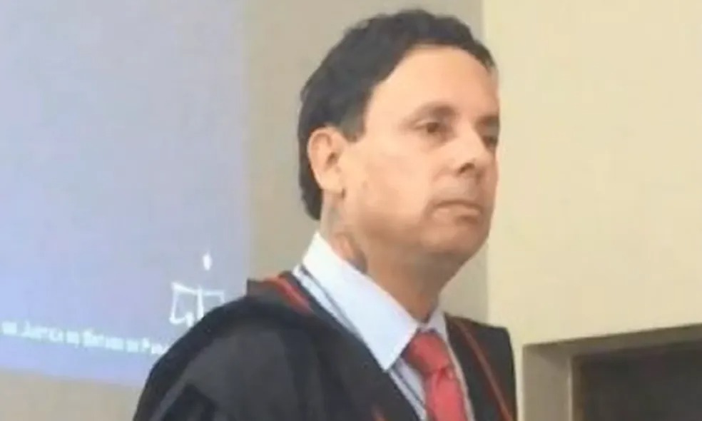 OAB-Paraná suspende advogado que matou ex-mulher na frente dos filhos