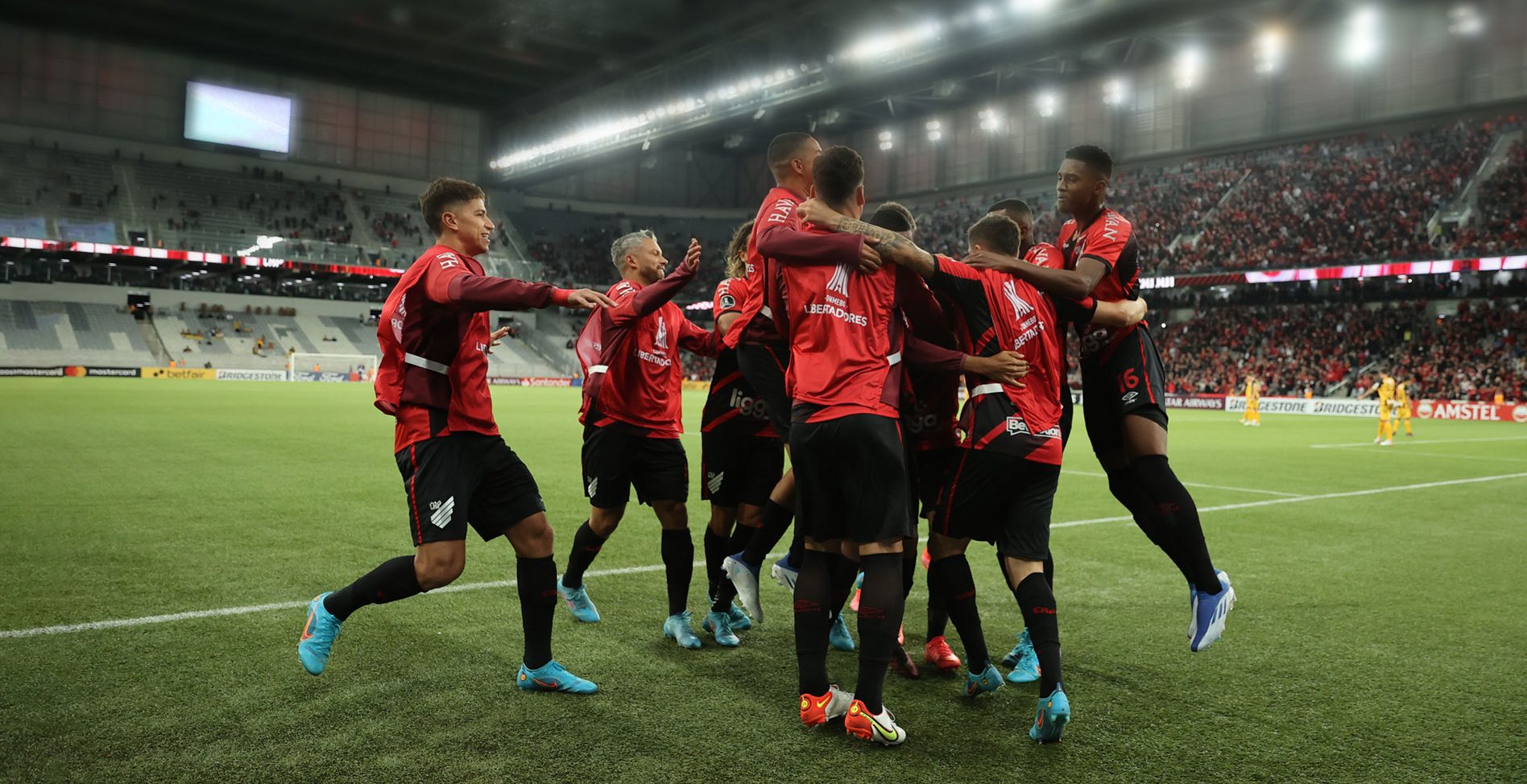 Athletico Paranaense - 🌪🔴⚫ Furacão no Brasileirão! Elenco athleticano  finalizou agora à tarde a preparação para o desafio deste domingo contra o  América Mineiro pelo Brasileirão Assaí! Confira como foi o trabalho