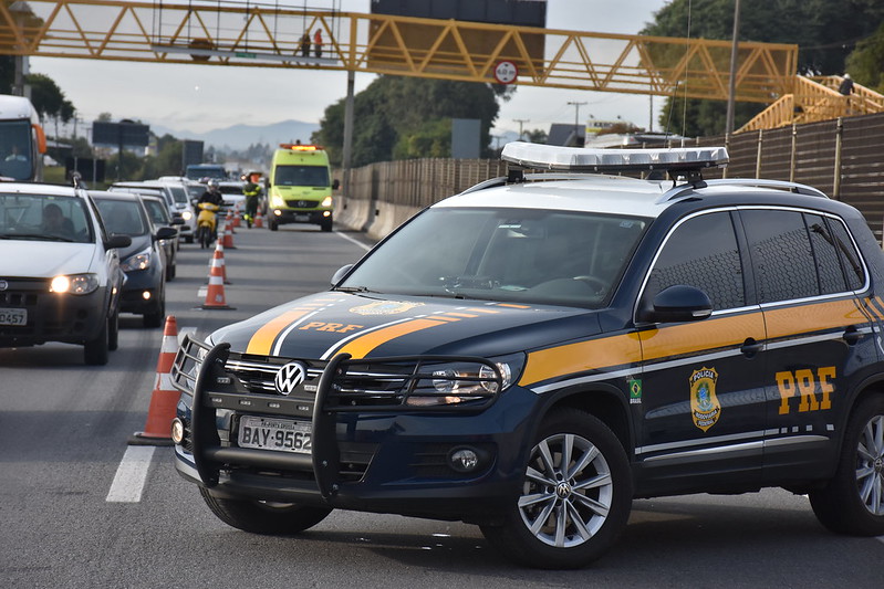  BR 376 tem 44 quilômetros de lentidão nesta terça-feira