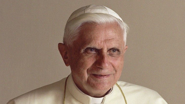  ‘Seja nosso intercessor, querido Papa Bento XVI’, diz Dom Peruzzo