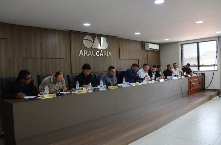  Câmara de Araucária aprova reajuste de 52% para o Executivo