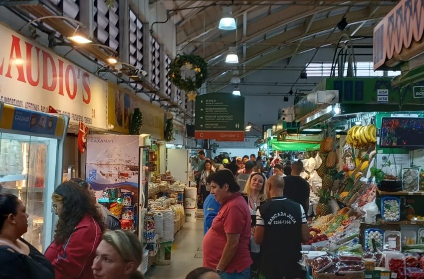  Mercado Municipal abre até às 16h na véspera de Natal
