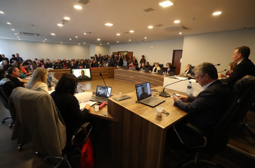 Comissão especial analisa indicação de Augustinho Zucchi para o TCE