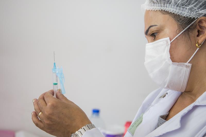  Curitiba convoca novo grupo para receber a vacina anticovid