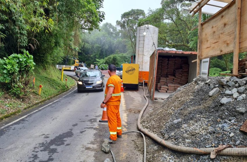  Estrada da Graciosa: rodovia permanece no sistema pare-e-siga