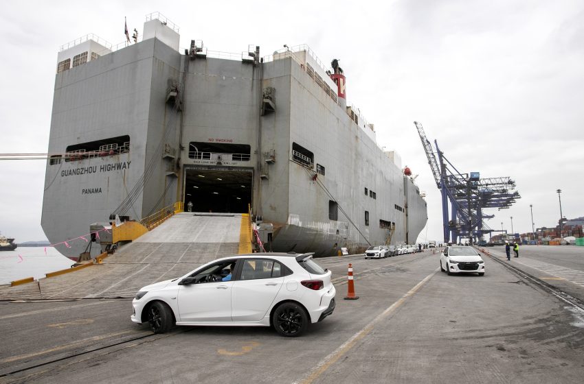  Porto de Paranaguá ganha preferência na exportação de veículos