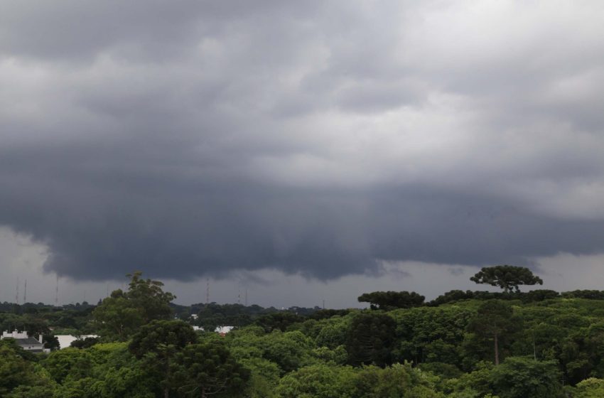 Paraná e Santa Catarina têm novo alerta de temporal
