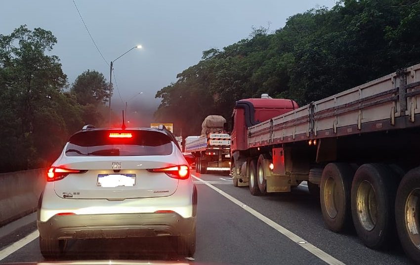  BR-376: 6 quilômetros de fila no sentido Curitiba