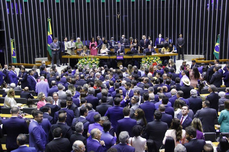  Deputados federais eleitos pelo PR tomam posse em Brasília