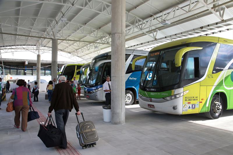  Rodoviária de Curitiba teve 36,5 mil embarques durante o Carnaval