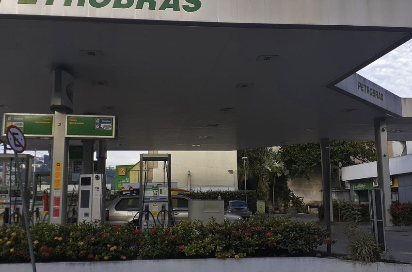 Preço do diesel repassado às distribuidoras terá queda de R$0,40