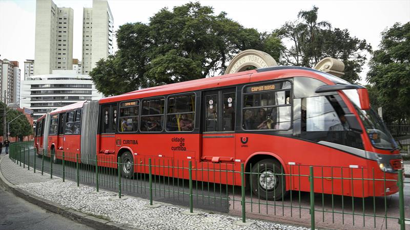 Linhas de ônibus terão alterações para os desfiles na Marechal