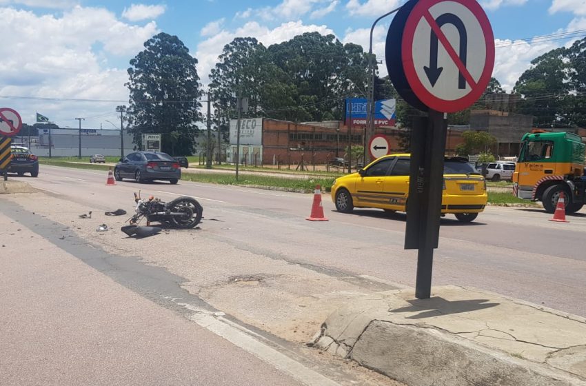  BR-116: motociclista fura o sinal vermelho e morre em colisão