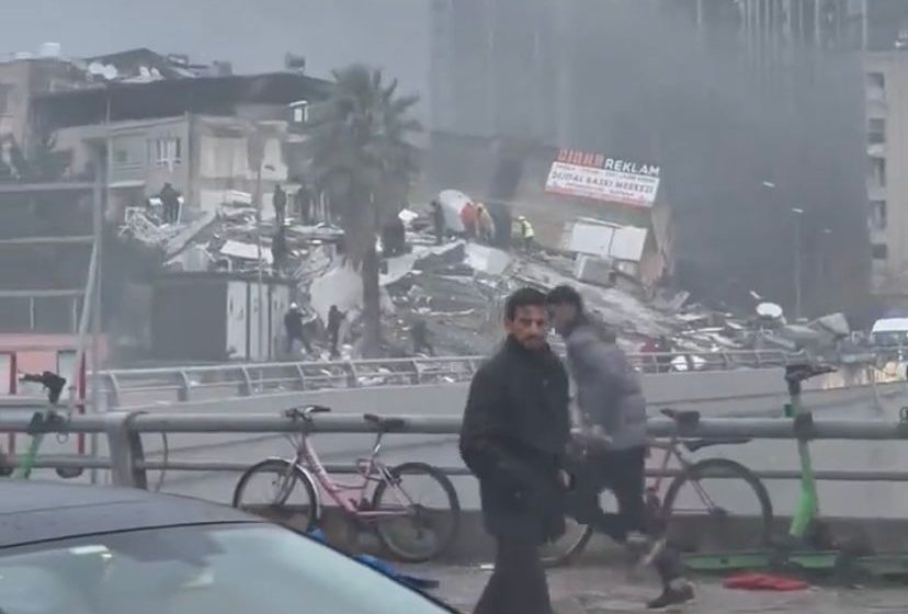  Paranaense relata angústias de terremoto na Turquia