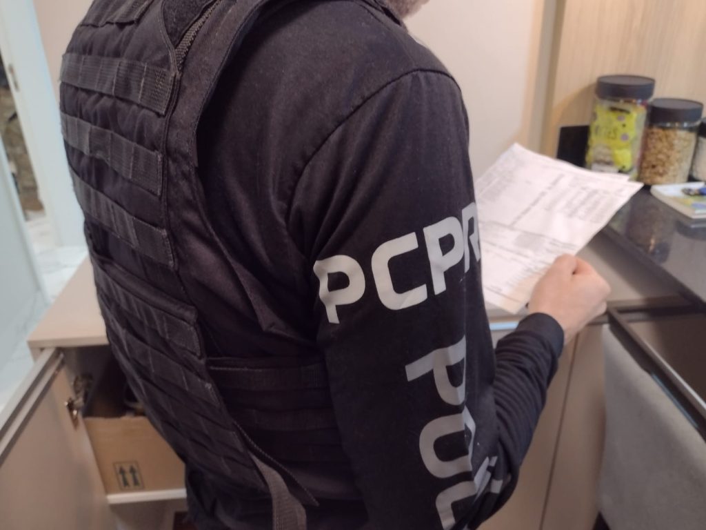 Polícia investiga participação de servidores de Prefeituras em fraudes