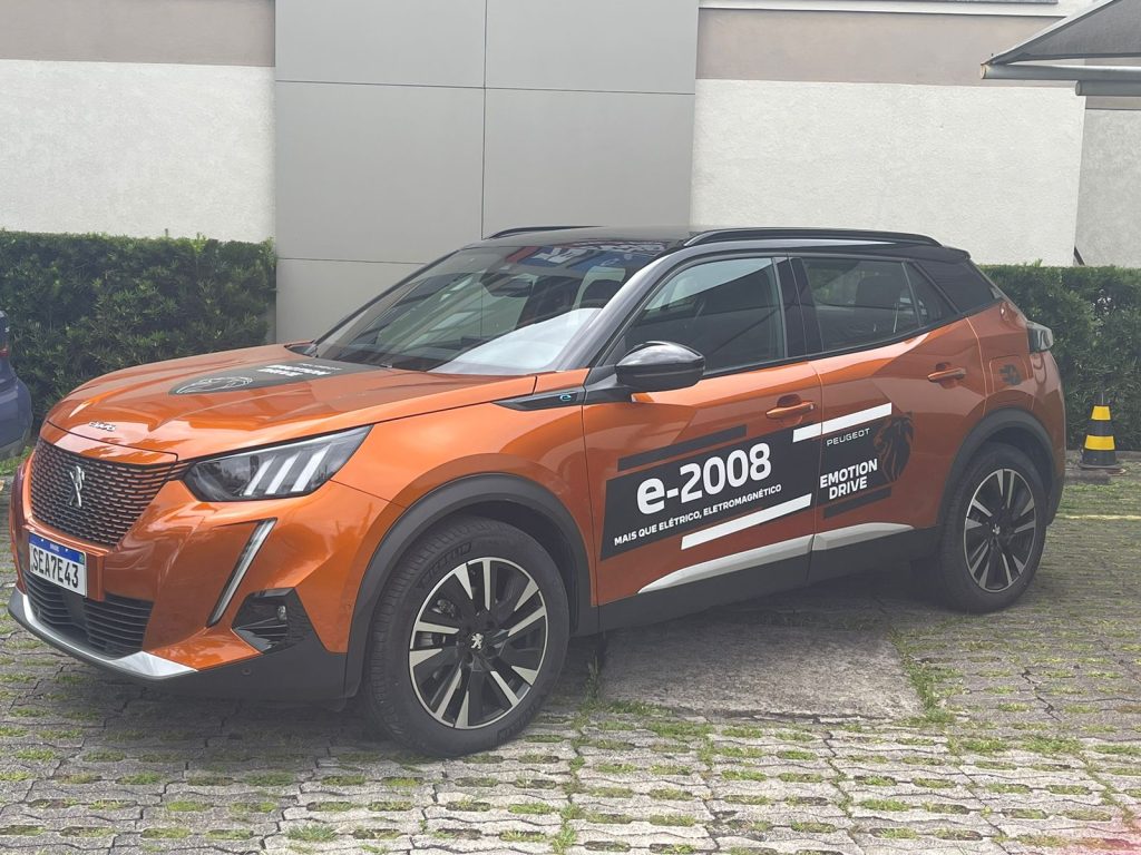 Procura por carro elétrico cresce no Brasil