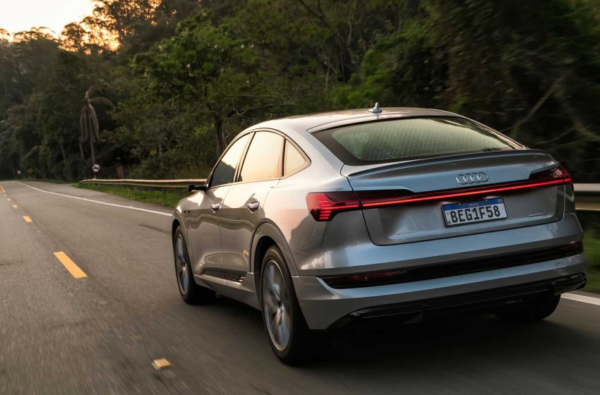  Audi bate recorde de vendas de veículos elétricos em 2022