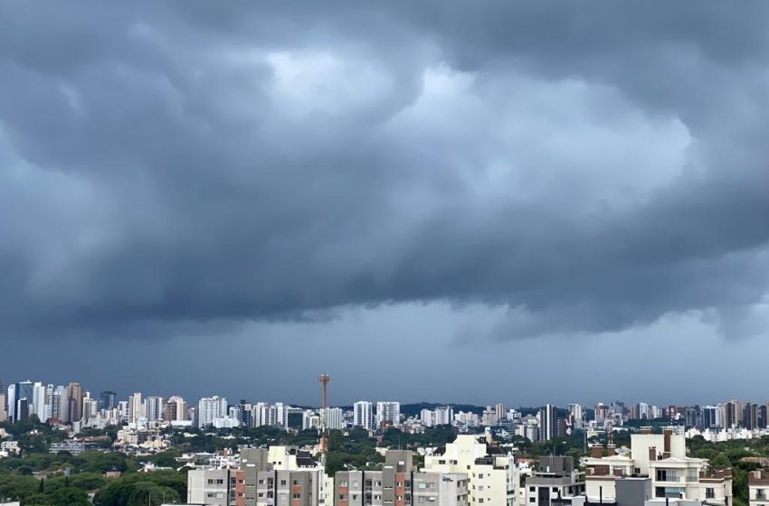  Sábado deve ser de tempo nublado em quase todo Paraná