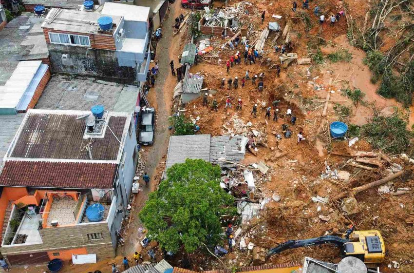  Defesa Civil do Paraná envia equipes para ajudar cidades paulistas