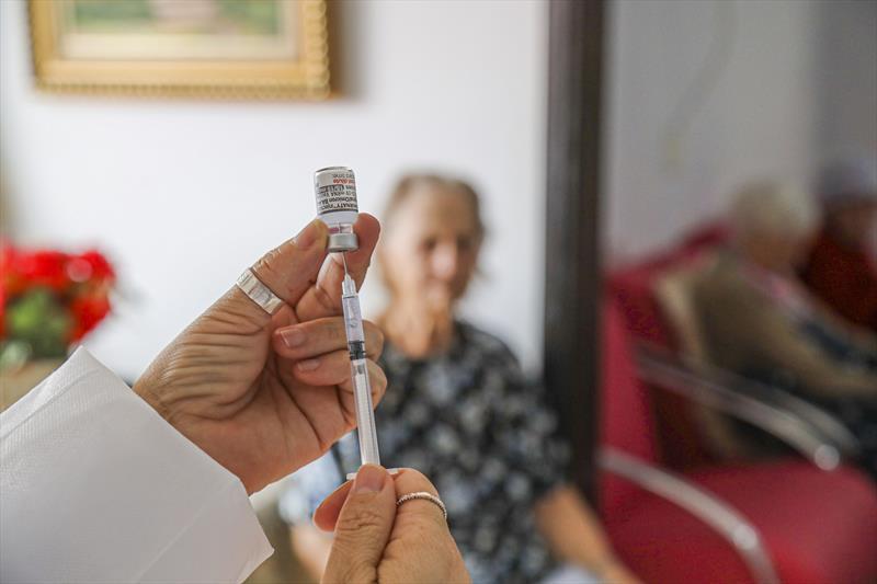  Novos grupos de idosos podem se vacinar nesta semana