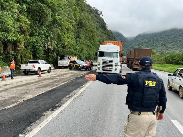  BR-277 tem dois desvios em trecho de apenas 10 km