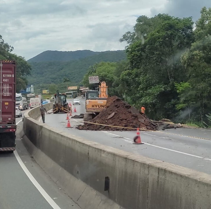 DNIT inicia reparo de trecho da BR-277 no litoral do PR
