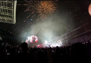Coldplay pode ser multado por usar fogos de artifício