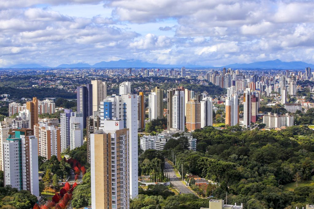 Curitiba tem processo de verticalização acentuado