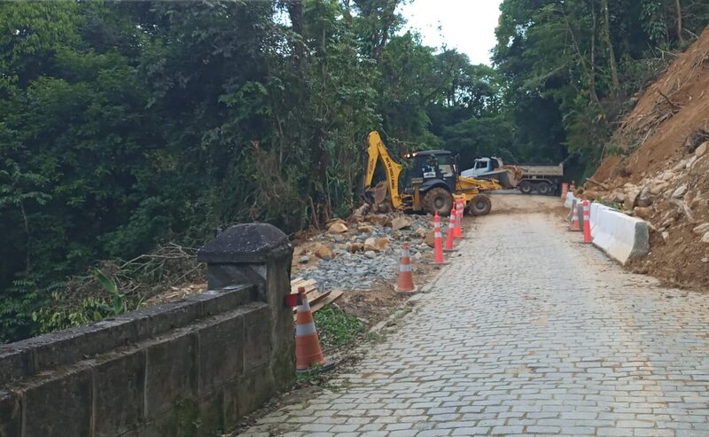  Estrada da Graciosa é interditada temporariamente, diz Prefeitura