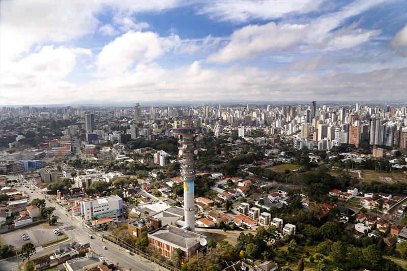 Instabilidade aumenta no Paraná, mas não chove em Curitiba