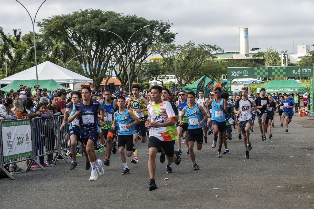 Corrida Infantil tem recorde de participantes em Curitiba