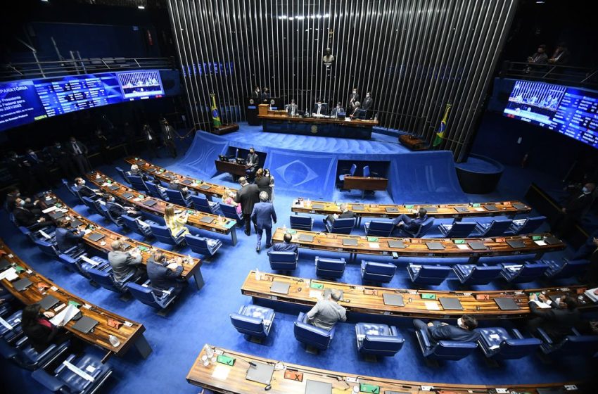  Senado aprova debate sobre violência contra escolas