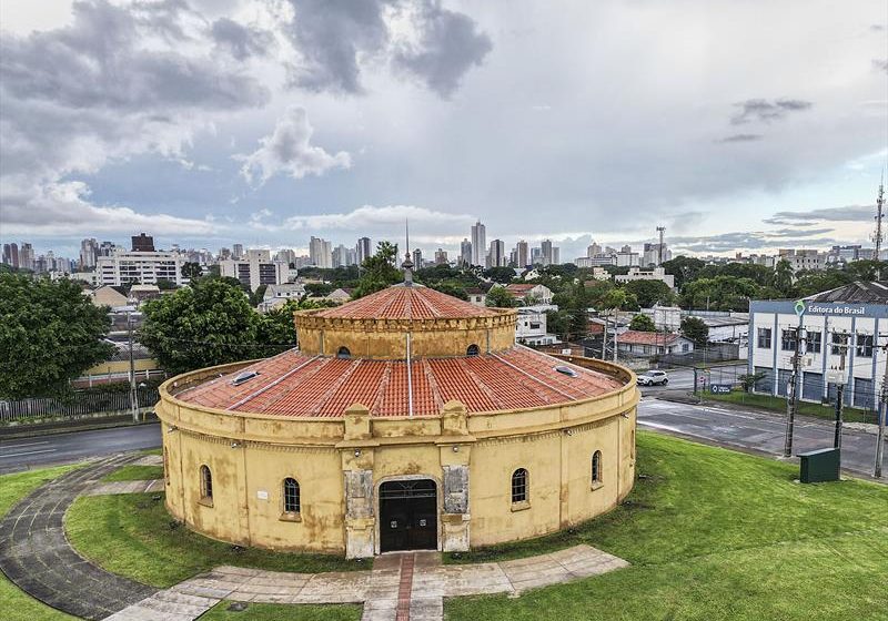  Teatro Paiol tem palestra internacional sobre Comunidades Inteligentes