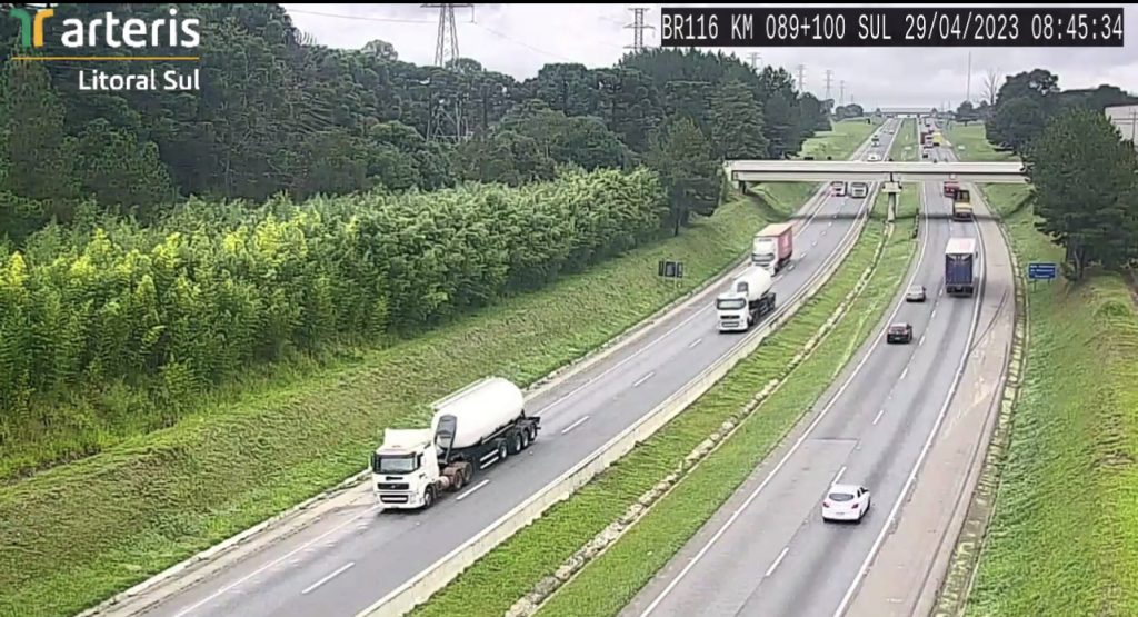 Motoristas enfrentam mais de 10km de filas na BR-277