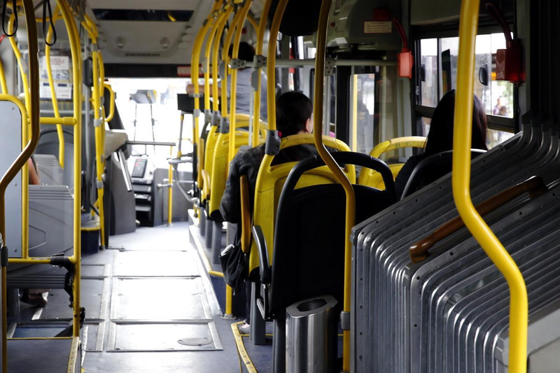  Projeto de lei amplia assentos preferenciais em ônibus